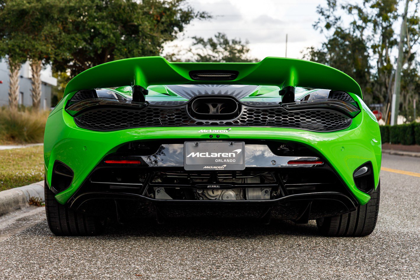 Used 2026 McLaren 750S Spider image 12