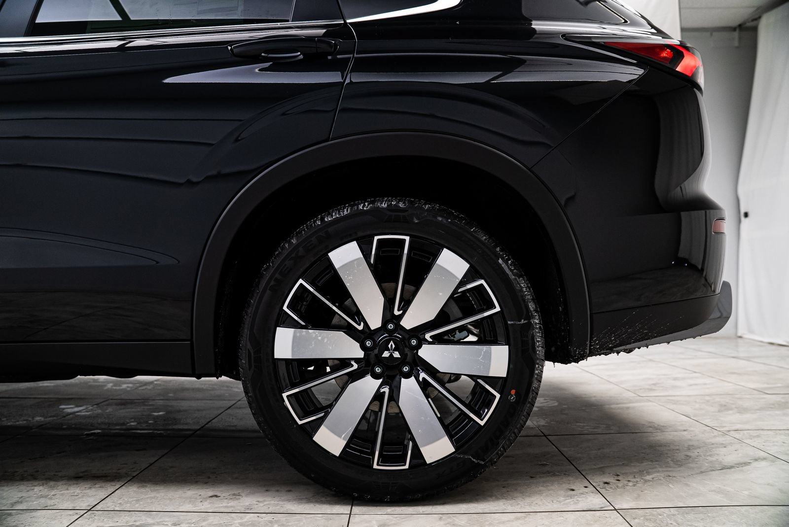 New 2026 Mitsubishi Outlander ES AWD/4WD image 34