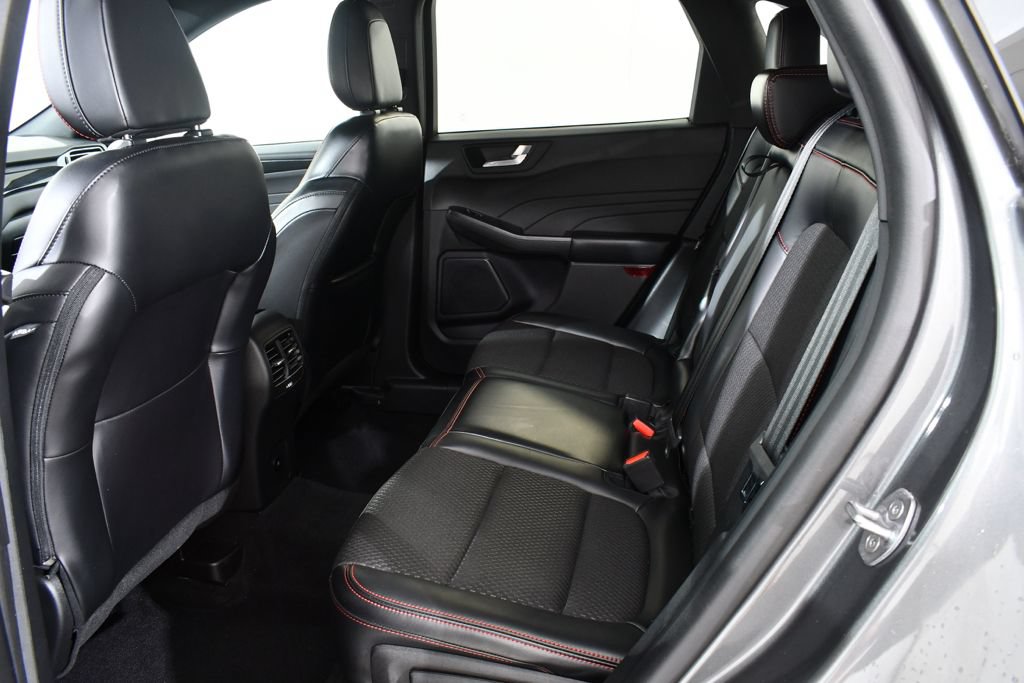 Used 2023 Ford Escape ST-Line w/ Tech Pack #1 AWD/4WD image 16
