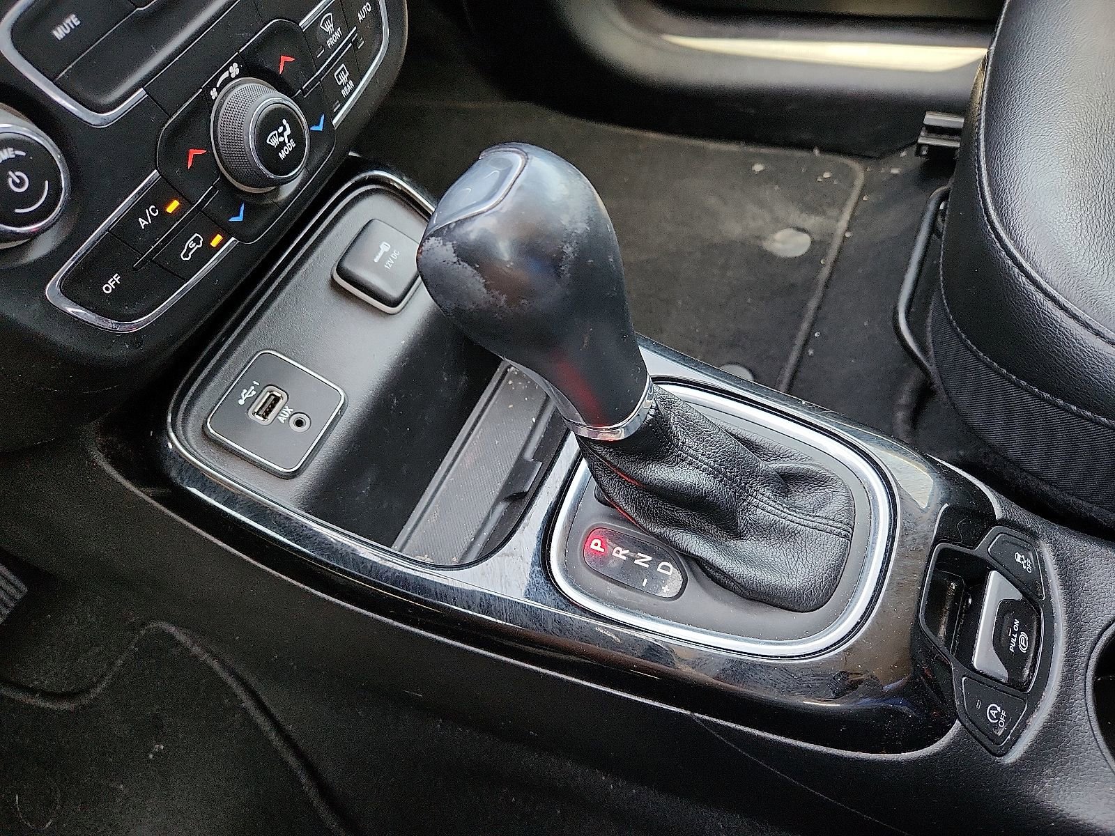 Used 2021 Jeep Compass Latitude FWD image 25