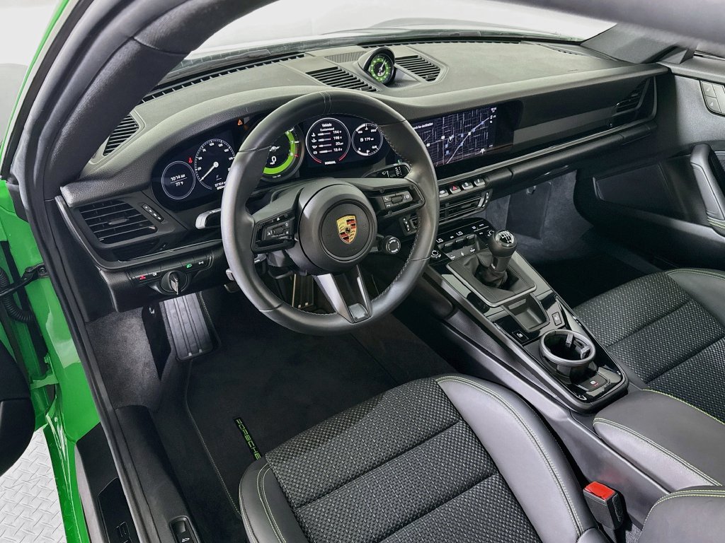 Certified 2023 Porsche 911 Carrera T RWD image 4