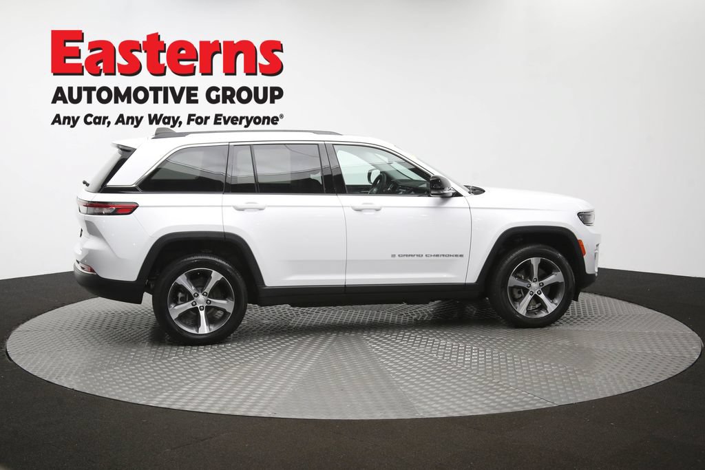 Used 2023 Jeep Grand Cherokee 4WD 4xe image 46