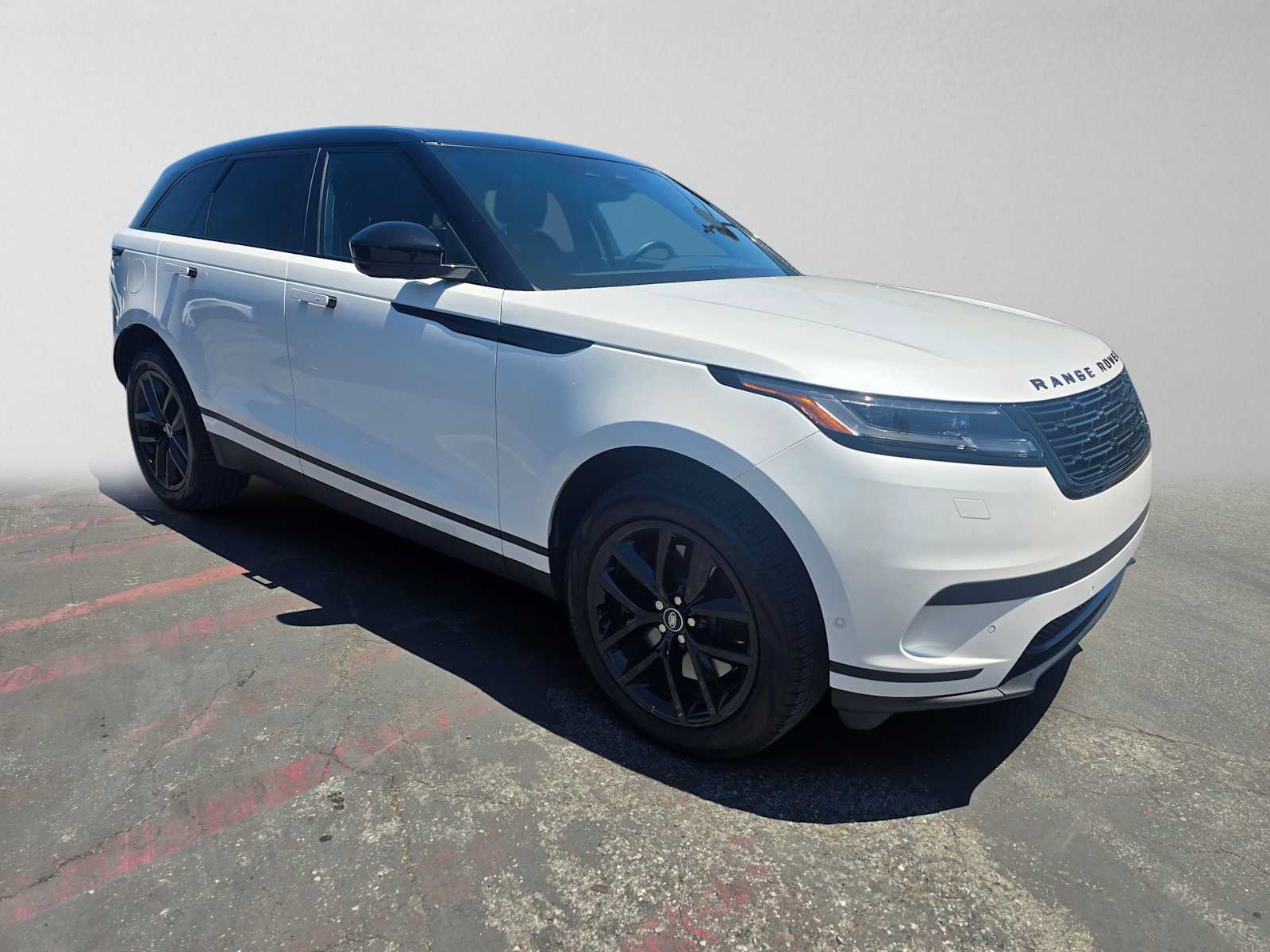 Used 2026 Land Rover Range Rover Velar S AWD/4WD image 7