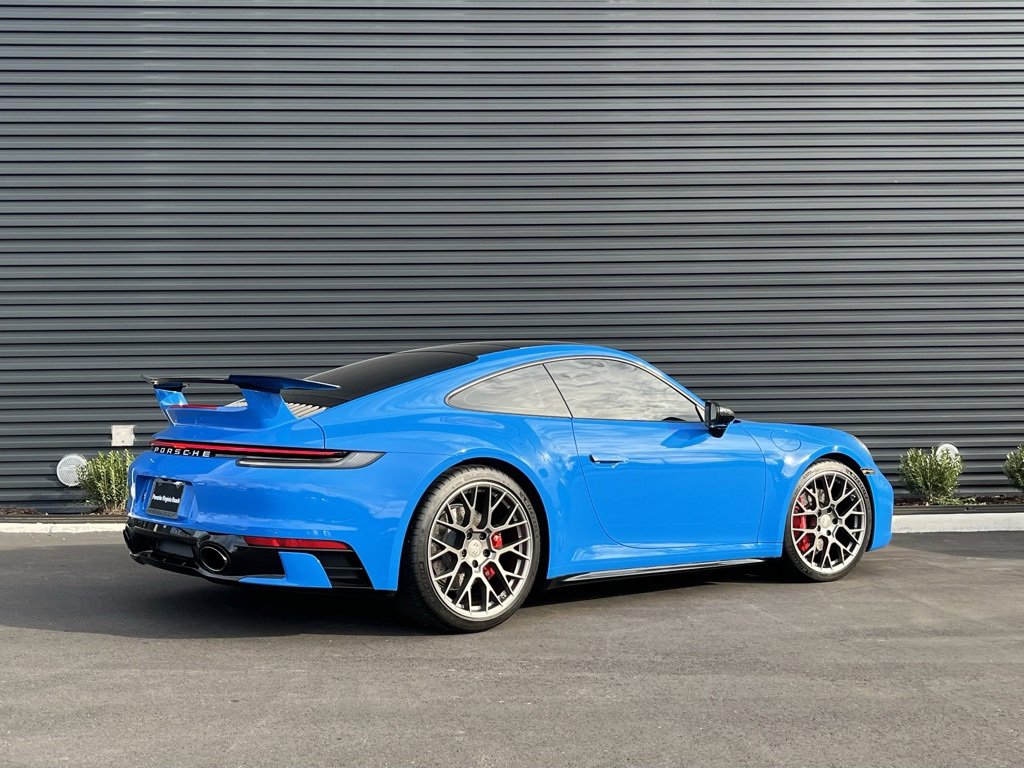 Used 2024 Porsche 911 Carrera 4S w/ Premium Package image 7