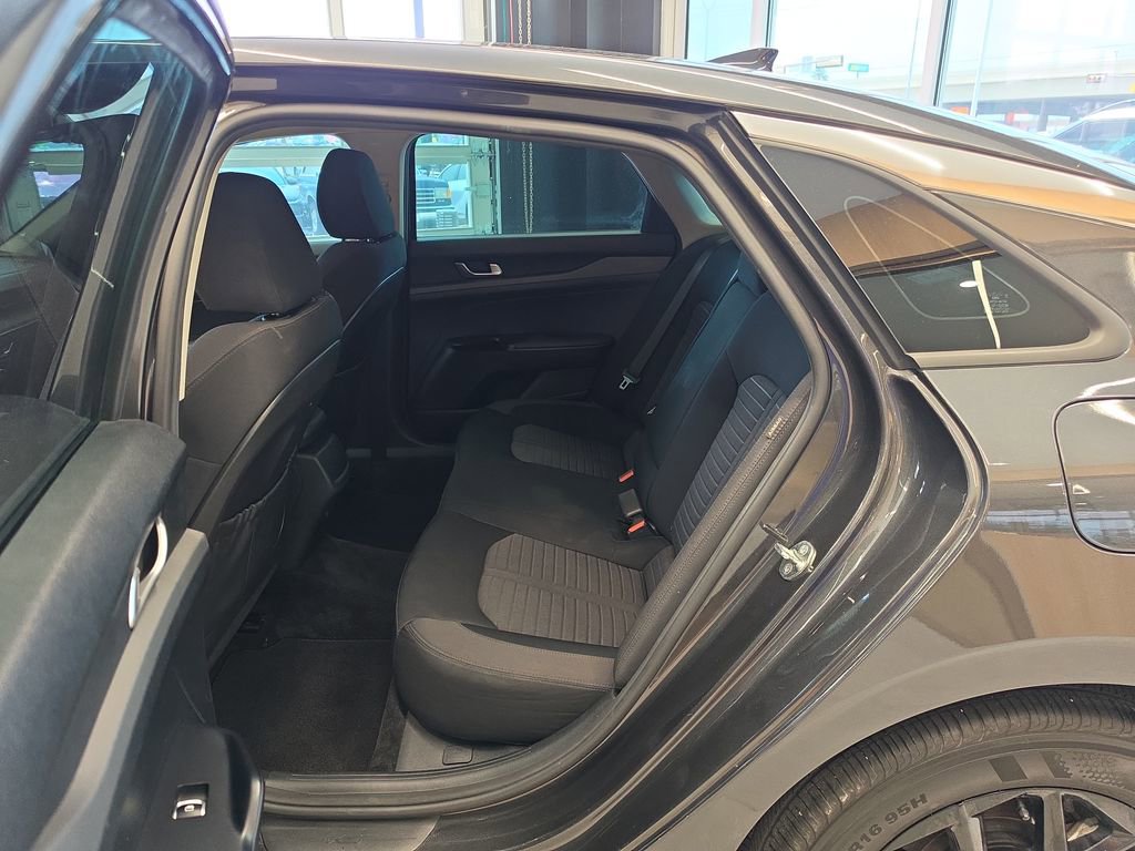 Used 2025 Kia K5 LXS FWD image 32
