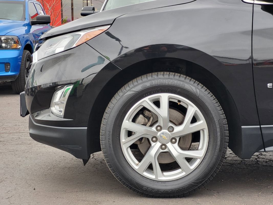 Used 2019 Chevrolet Equinox LT w/ Sun & Navigation Package AWD/4WD image 11