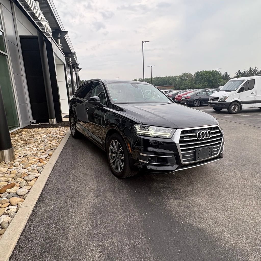 Used 2019 Audi Q7 3.0T Prestige AWD/4WD image 4