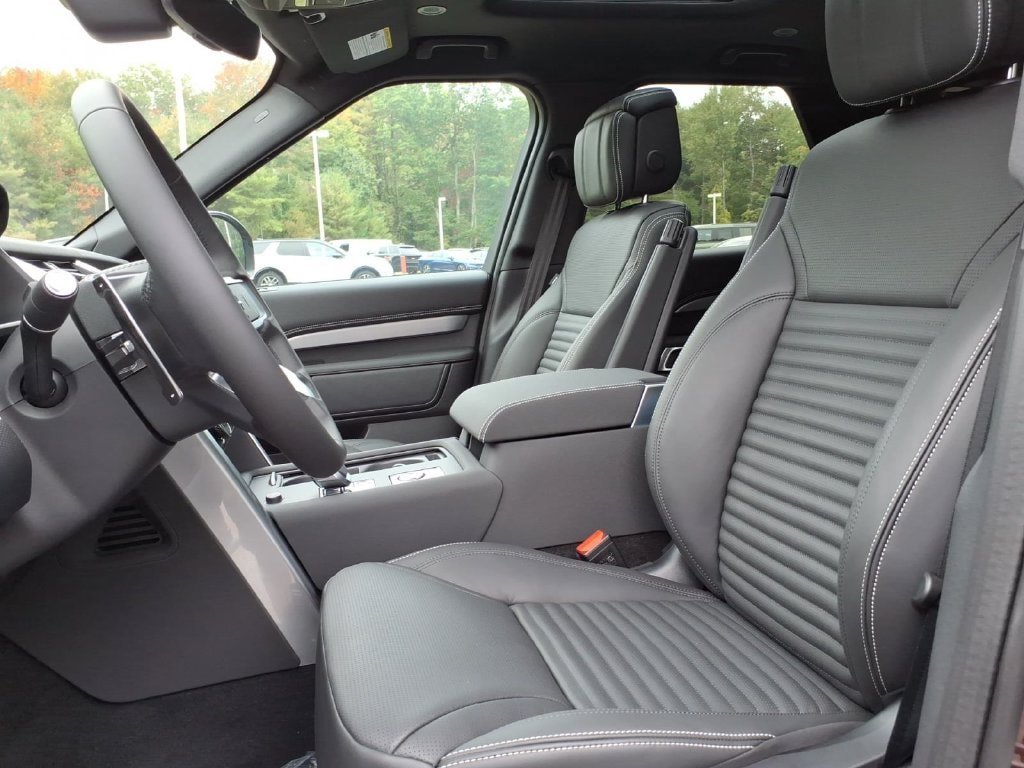 New 2026 Land Rover Discovery Limited Edition AWD/4WD image 12