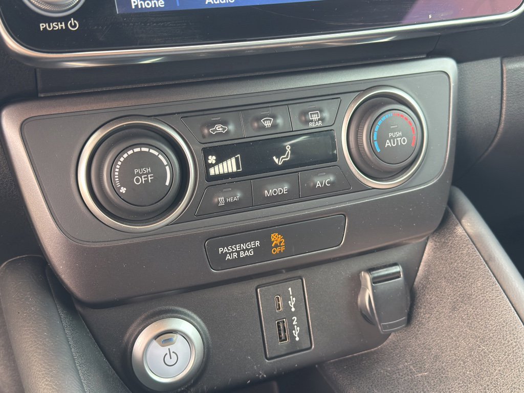 Used 2024 Nissan Leaf S image 24