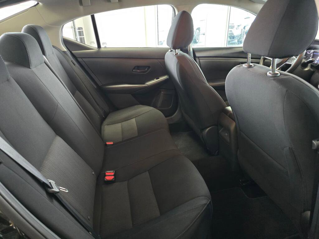 Used 2024 Nissan Sentra SV FWD image 40
