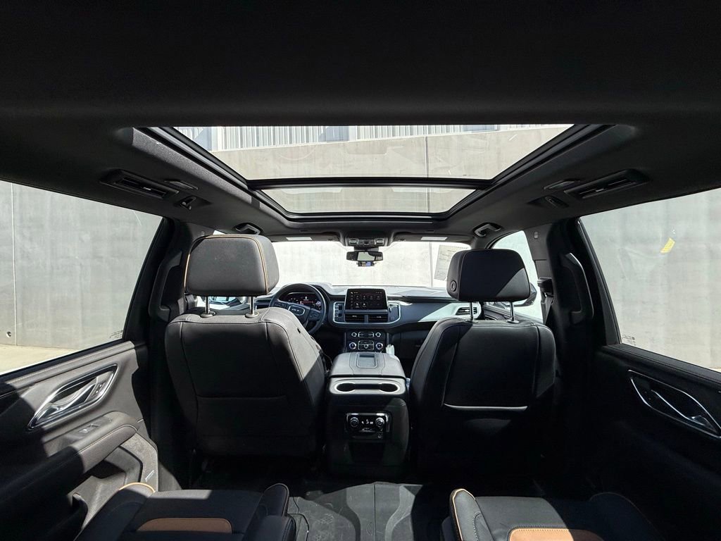 Used 2024 GMC Yukon AT4 w/ Technology Package image 7