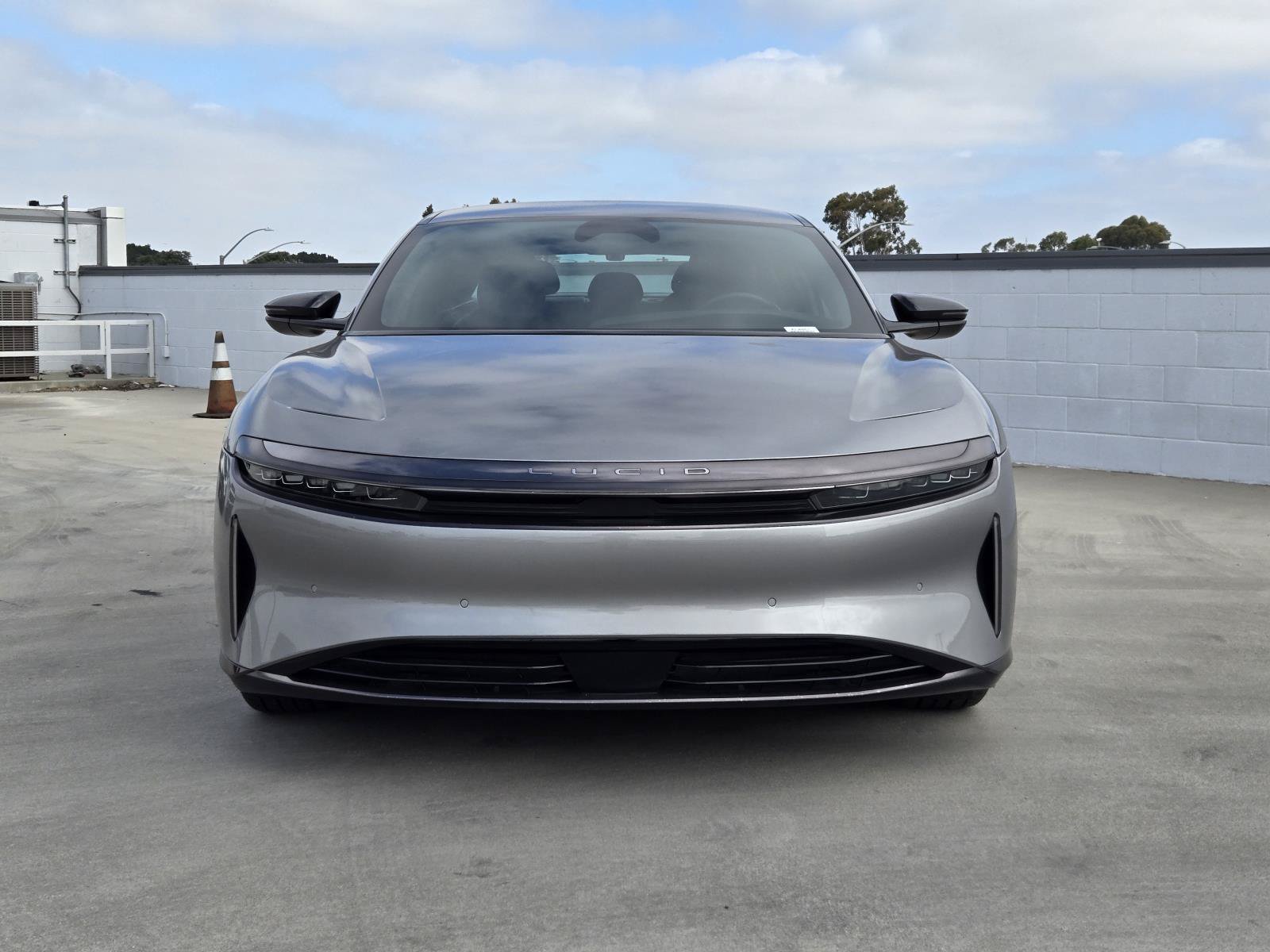 Used 2025 Lucid Air Pure RWD image 3