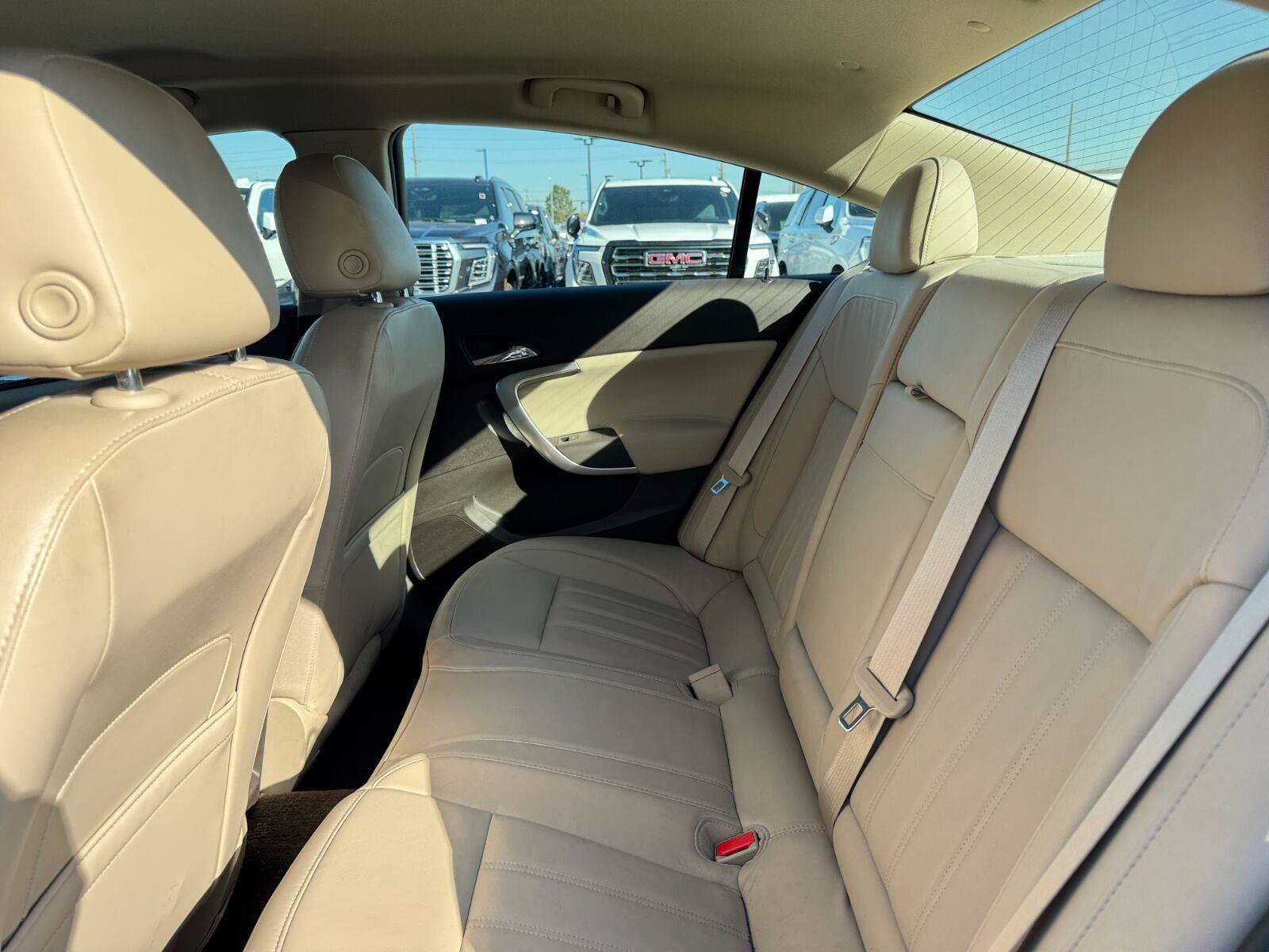 Used 2014 Buick Regal FWD image 14