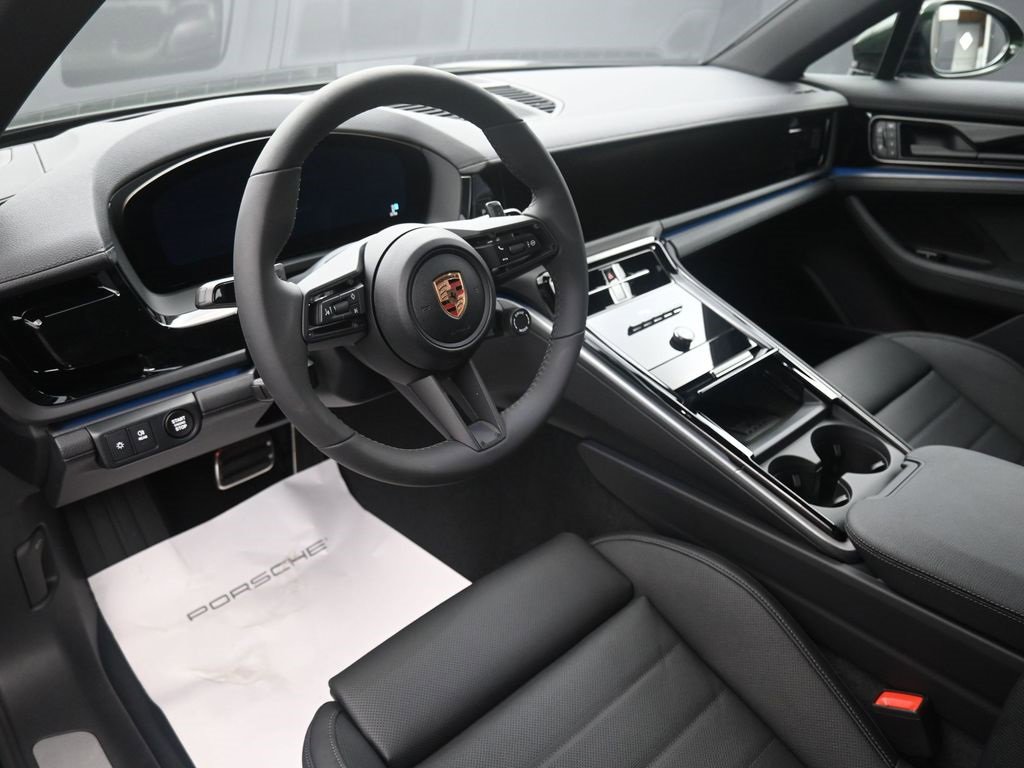 New 2025 Porsche Panamera image 4