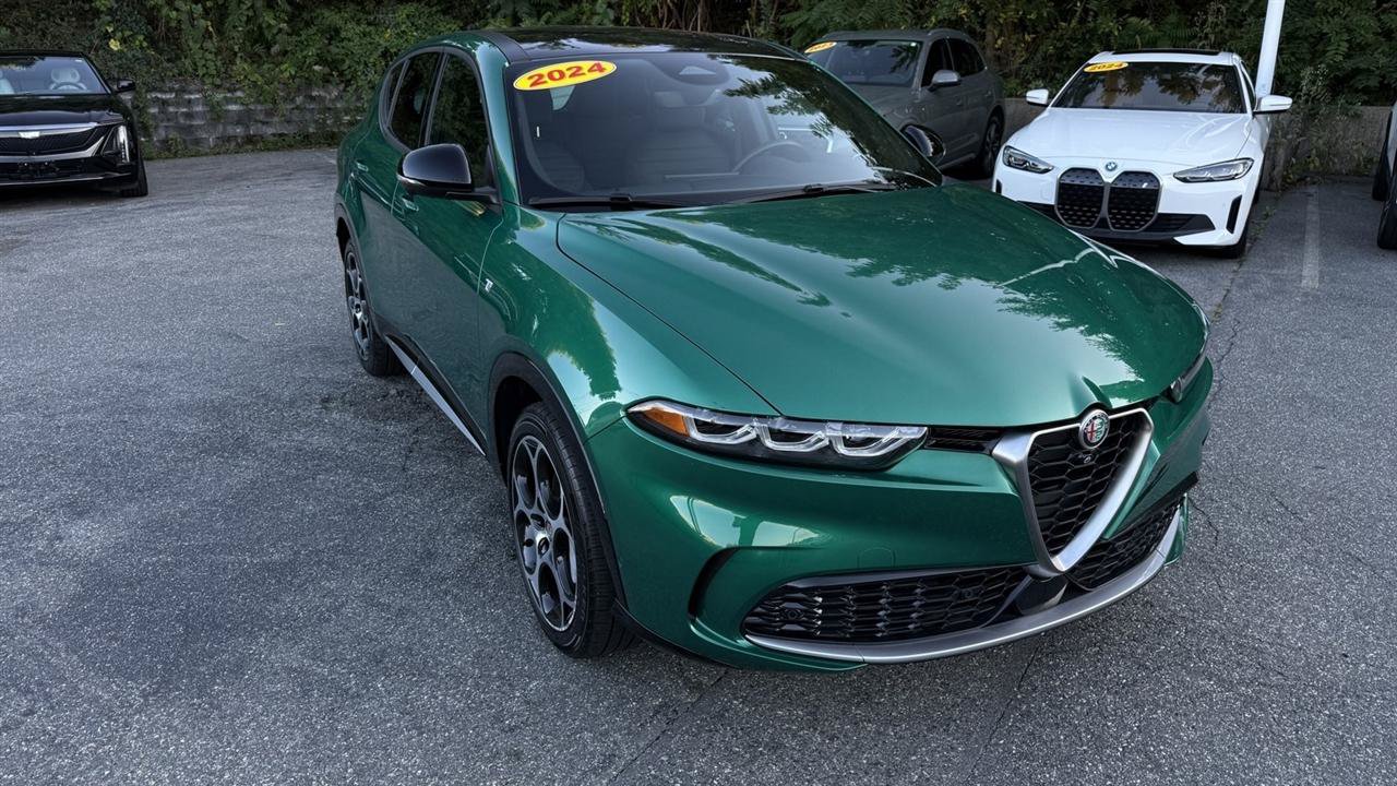 Used 2024 Alfa Romeo Tonale Ti w/ Active Assist Package AWD/4WD image 22