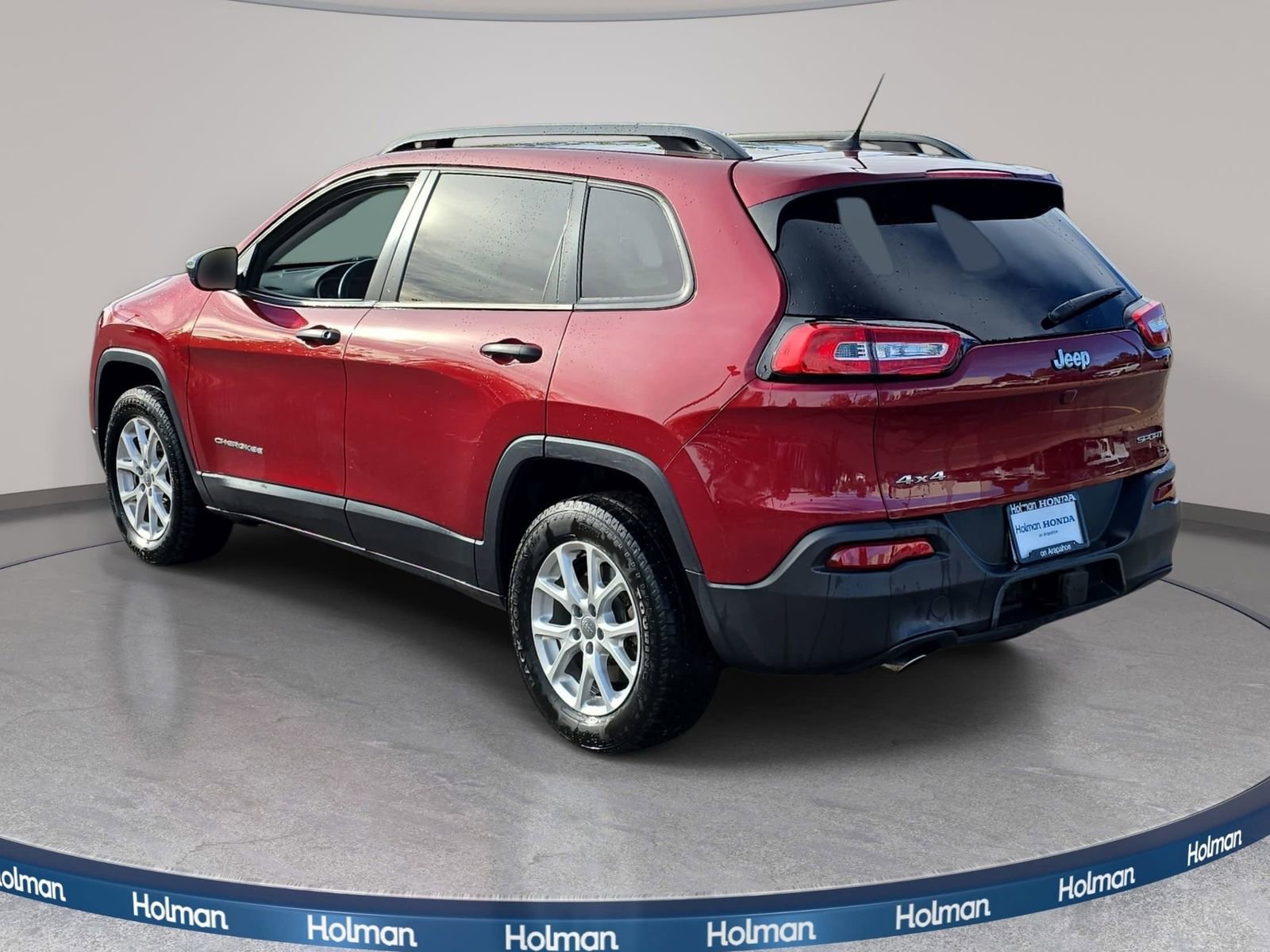 Used 2016 Jeep Cherokee Sport image 8