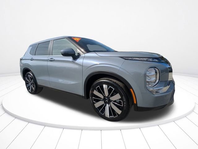 New 2026 Mitsubishi Outlander SE video 2