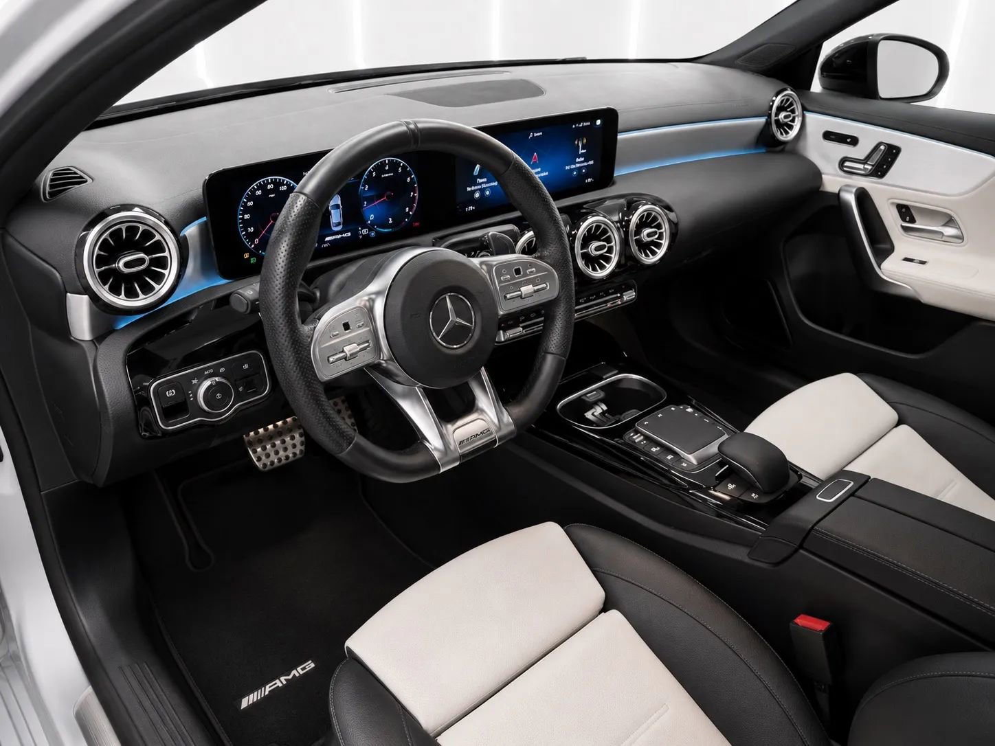 Used 2021 Mercedes-Benz A 35 AMG 4MATIC image 8