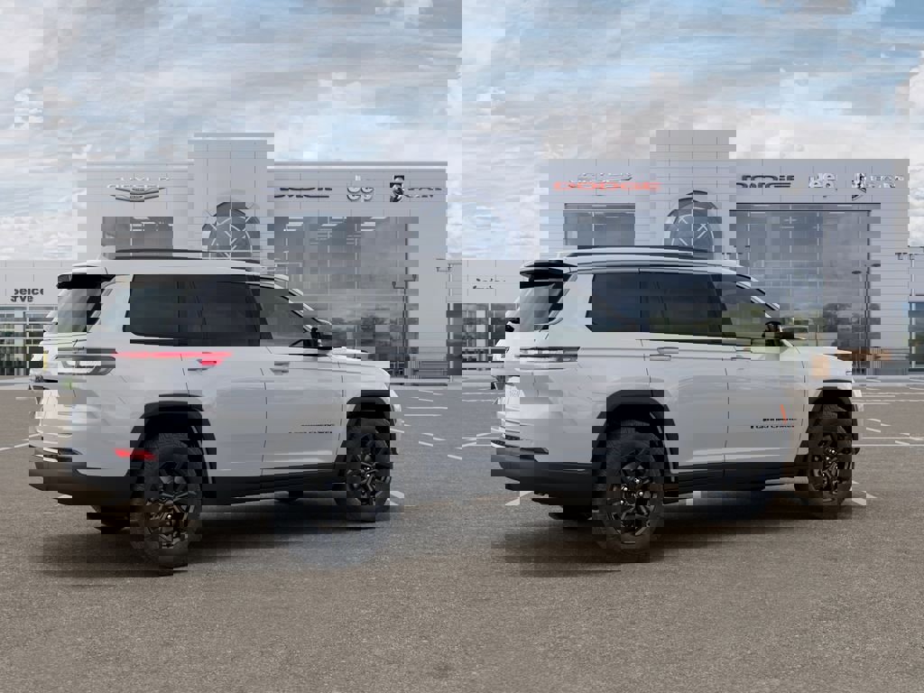 New 2026 Jeep Grand Cherokee L 4WD image 4