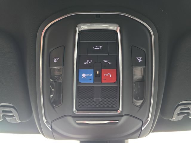 Used 2024 Jeep Wagoneer Series II w/ Flexible Seating Group image 39