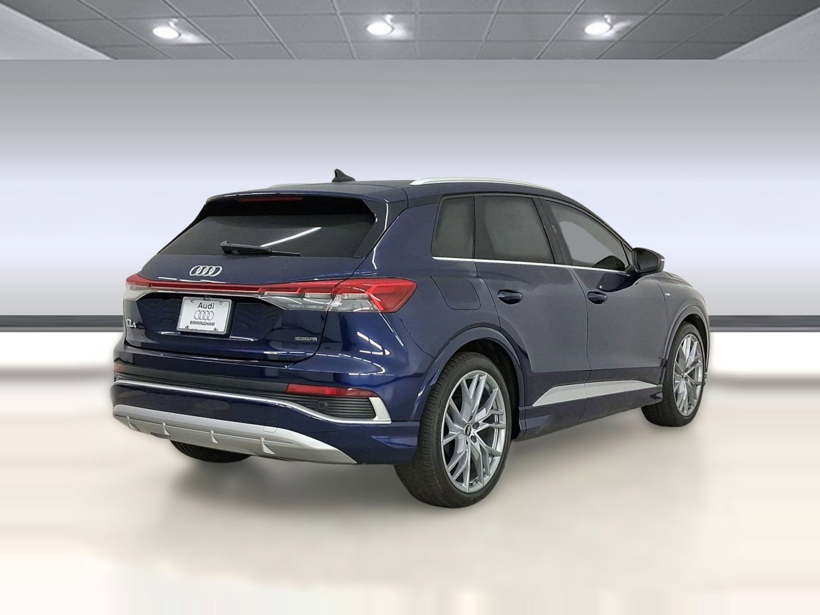 Used 2025 Audi Q4 e-tron Premium Plus w/ Premium Plus image 9