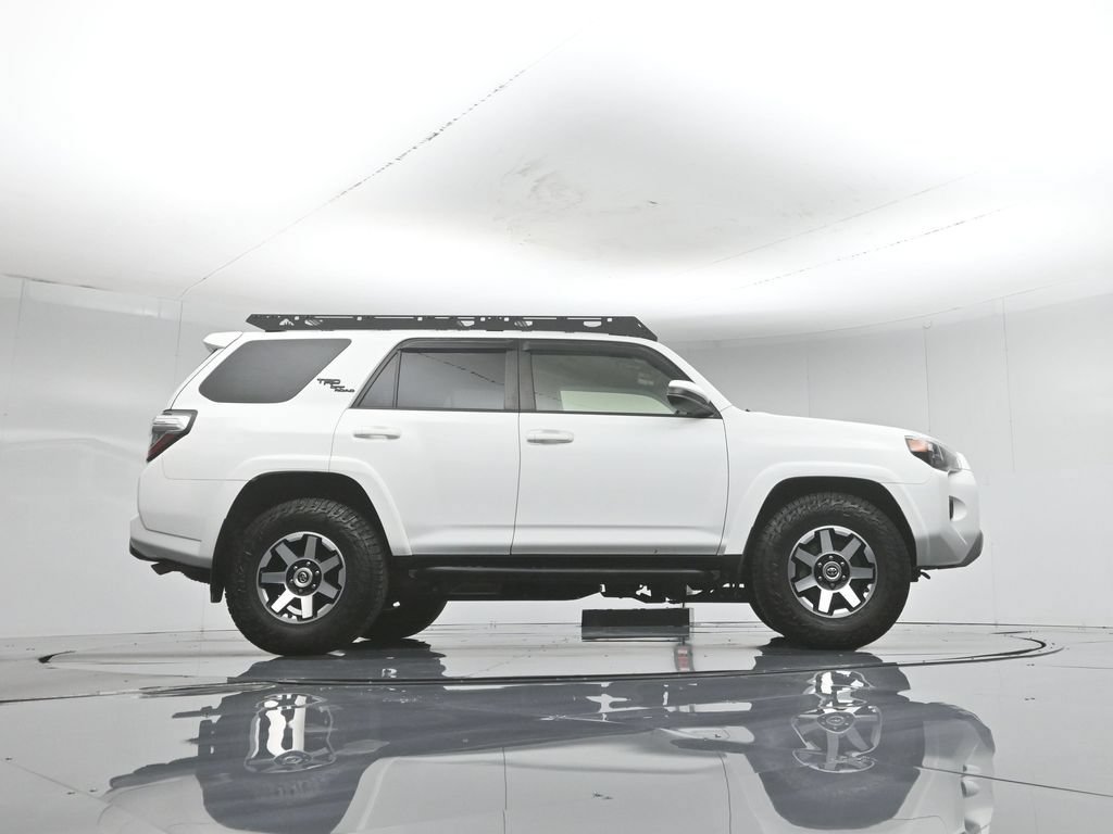 Used 2022 Toyota 4Runner TRD Off-Road AWD/4WD image 50