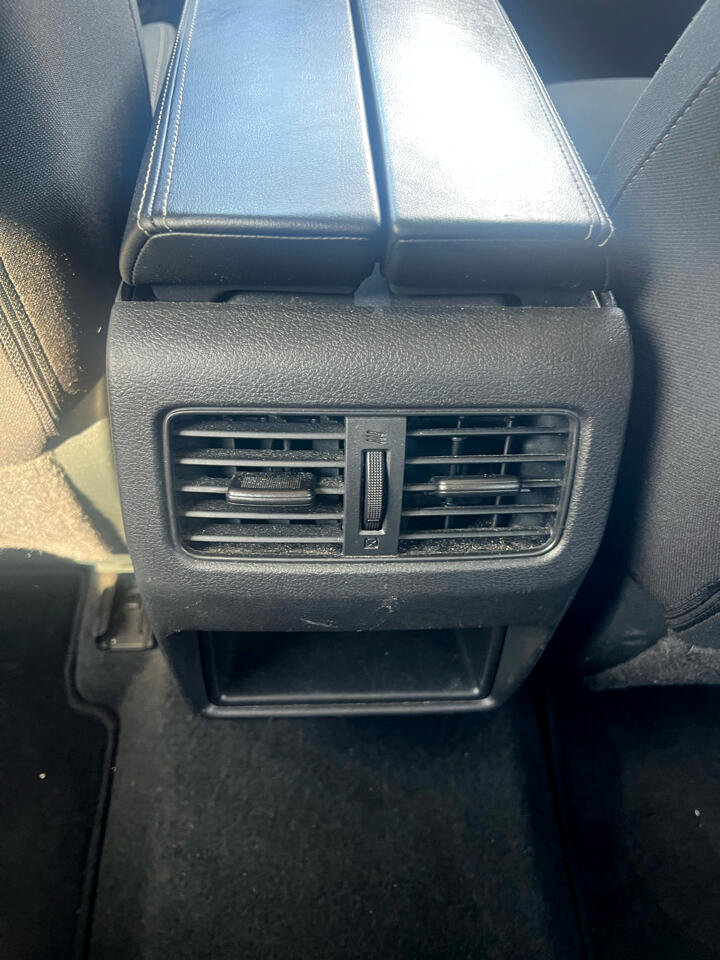 Used 2023 Nissan Rogue S image 10