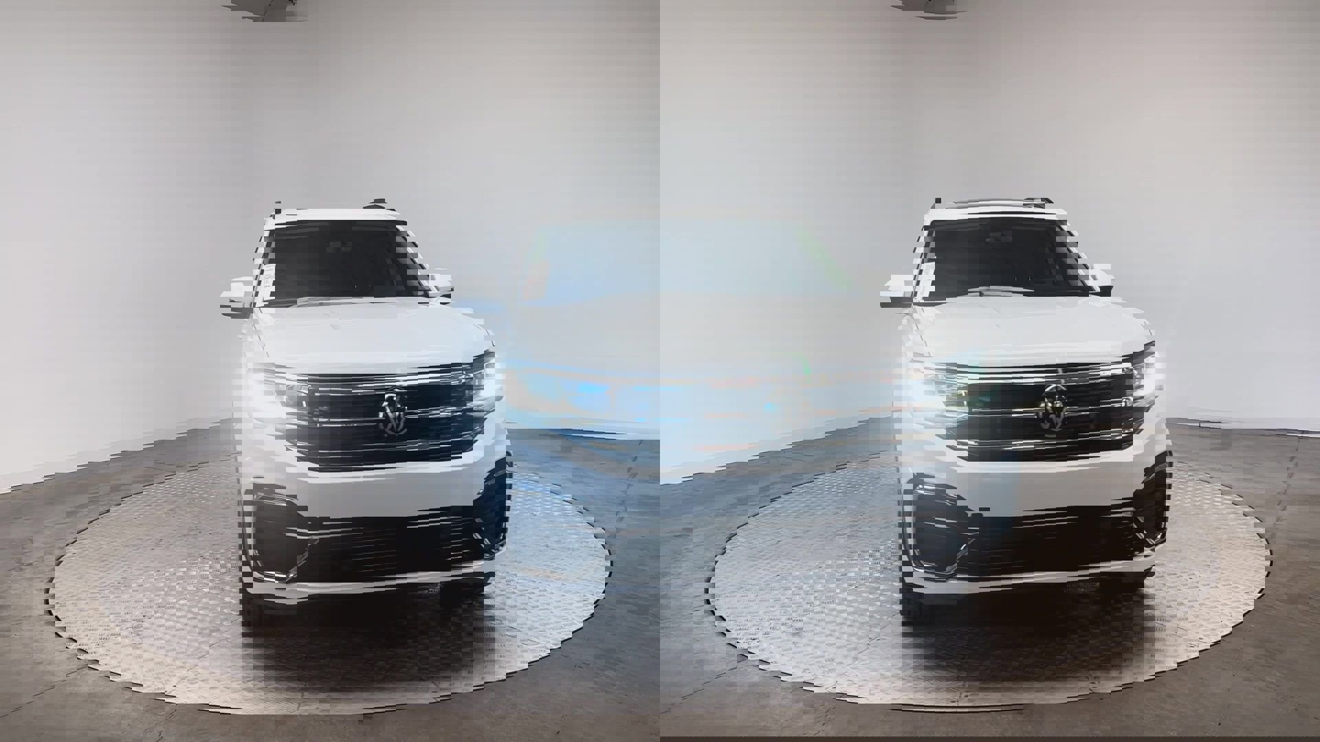 Used 2021 Volkswagen Atlas SE w/ Panoramic Sunroof Package image 3