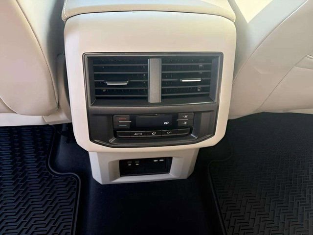Used 2023 Volkswagen Atlas SEL image 14
