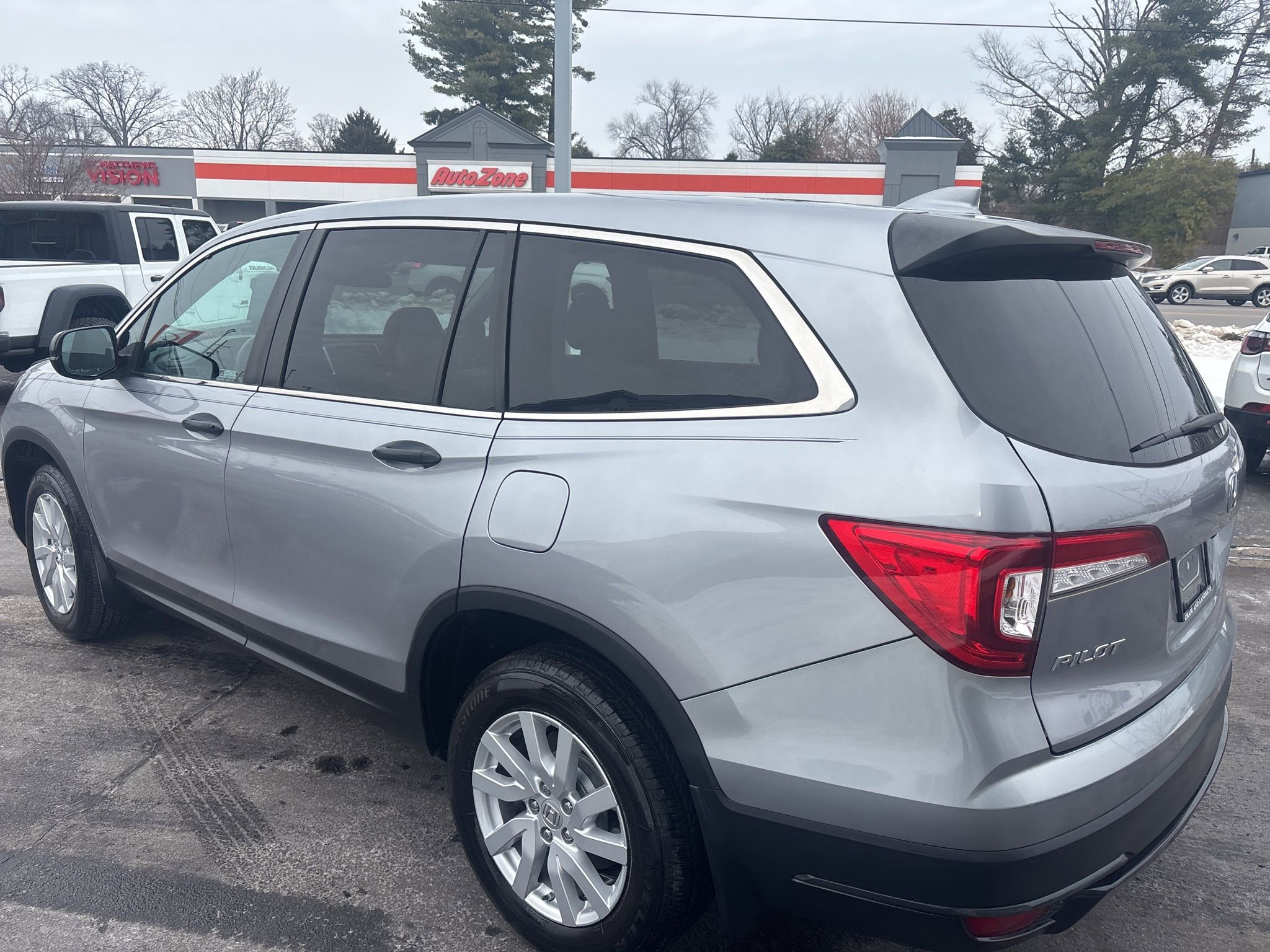Used 2019 Honda Pilot LX image 8