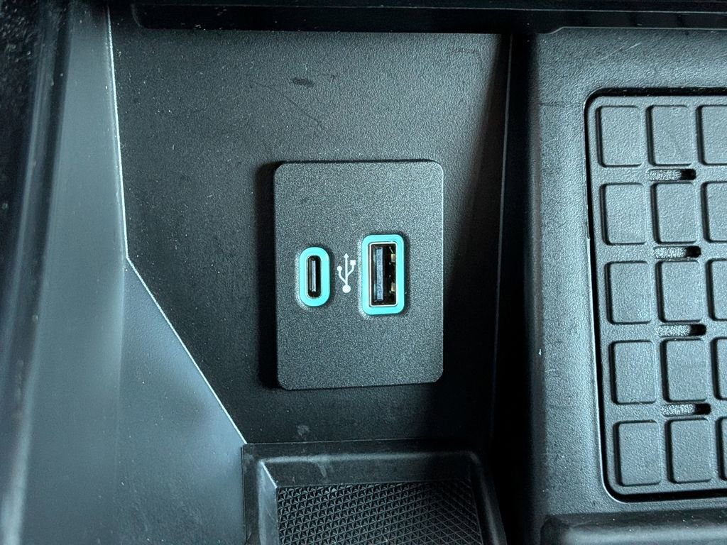 Used 2023 Ford F150 Lariat w/ Equipment Group 502A High image 24