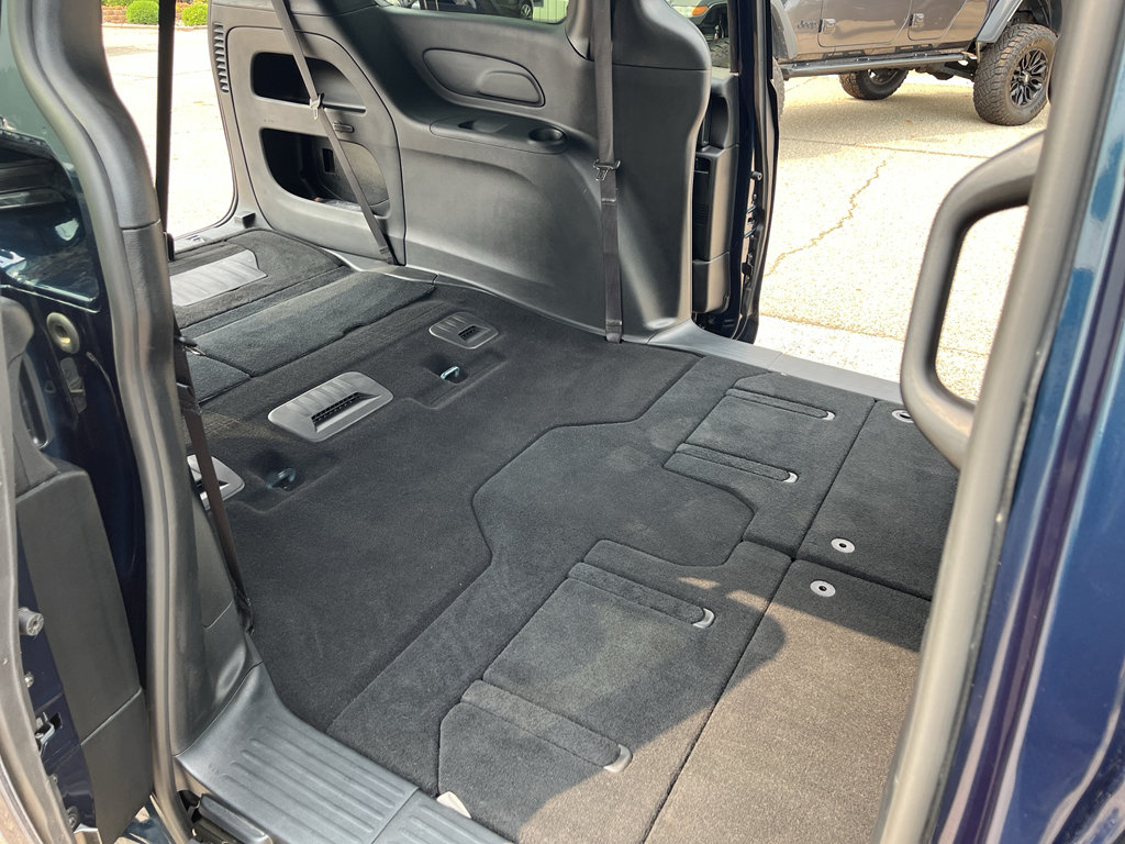 Used 2025 Chrysler Pacifica Select FWD image 39