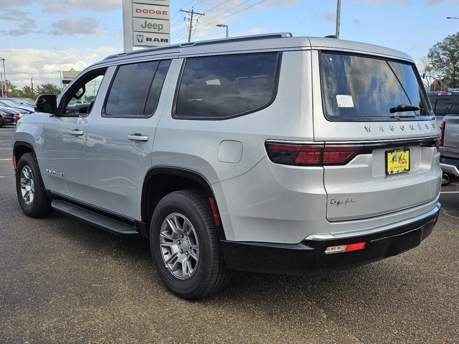 New 2024 Jeep Wagoneer 2WD w/ Convenience Group I image 3