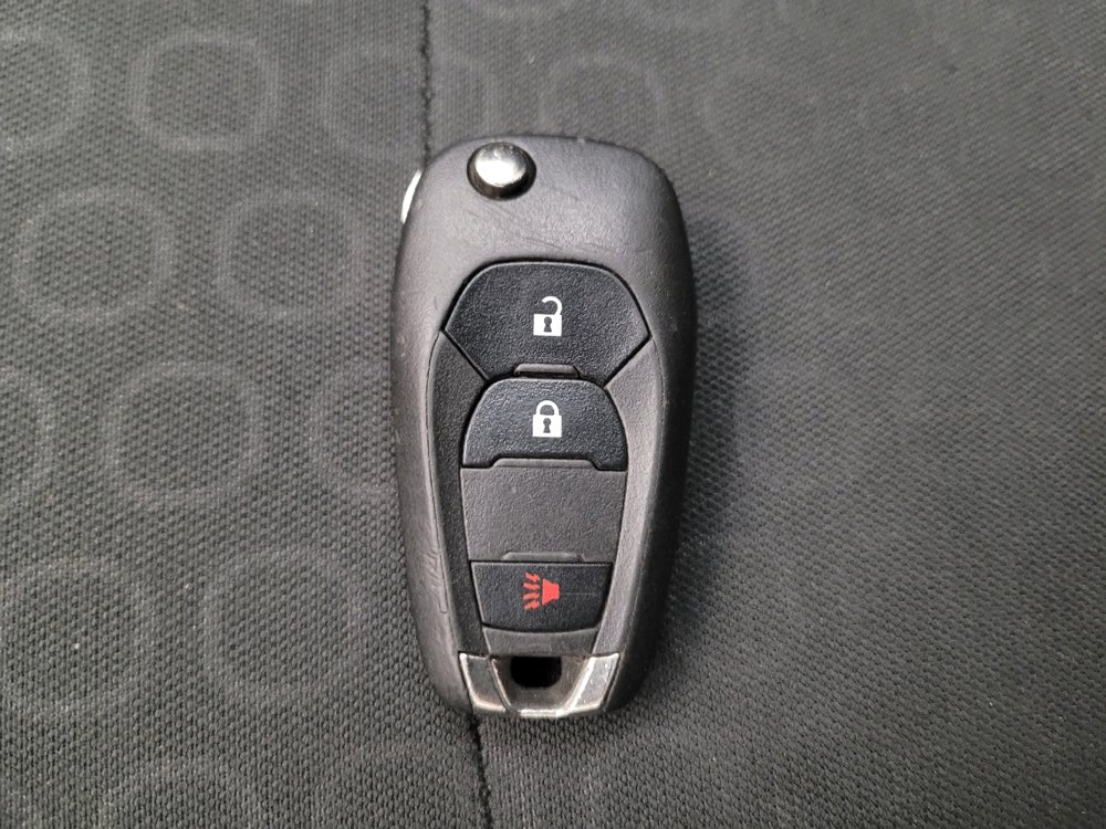 Used 2020 Chevrolet Trax LS w/ Tint and Cruise Package FWD image 32