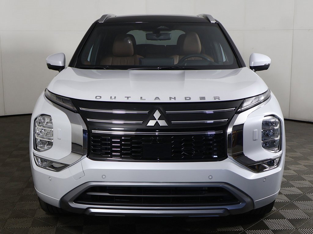 New 2025 Mitsubishi Outlander SEL image 16