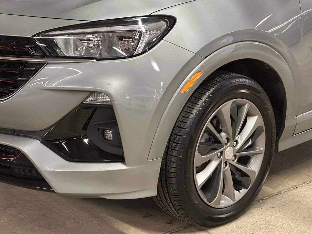 Used 2023 Buick Encore GX Select w/ Sport Touring Package FWD image 10