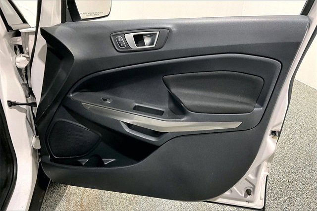 Used 2018 Ford EcoSport SE w/ SE Convenience Package image 30