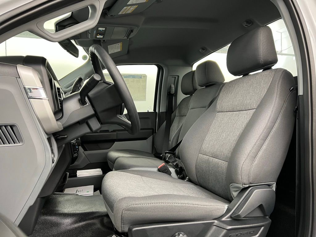 New 2026 Ford F550 4x4 Regular Cab Super Duty image 24