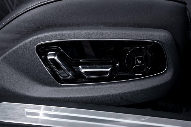 Used 2024 Audi S8 w/ S8 Comfort Plus Package image 58