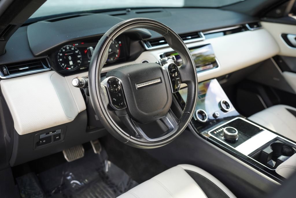 Used 2020 Land Rover Range Rover Velar R-Dynamic S image 20
