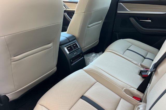 New 2026 MAZDA CX-90 Plug-In Hybrid w/ Preferred AWD/4WD image 13