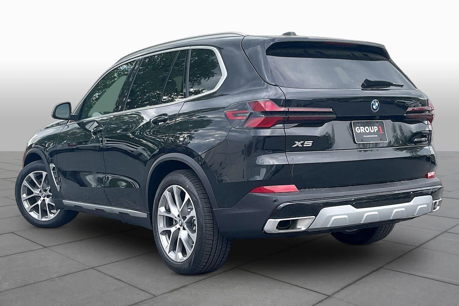 New 2026 BMW X5 xDrive50e w/ Premium Package AWD/4WD image 12