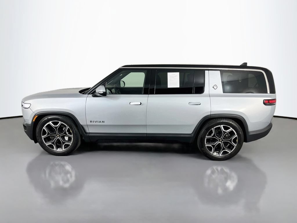 Used 2025 Rivian R1S Adventure AWD/4WD image 5