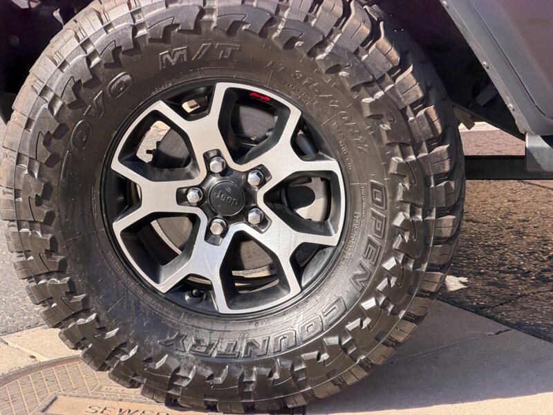 Used 2020 Jeep Wrangler Rubicon w/ Uconnect 4C Nav & Sound Group AWD/4WD image 32