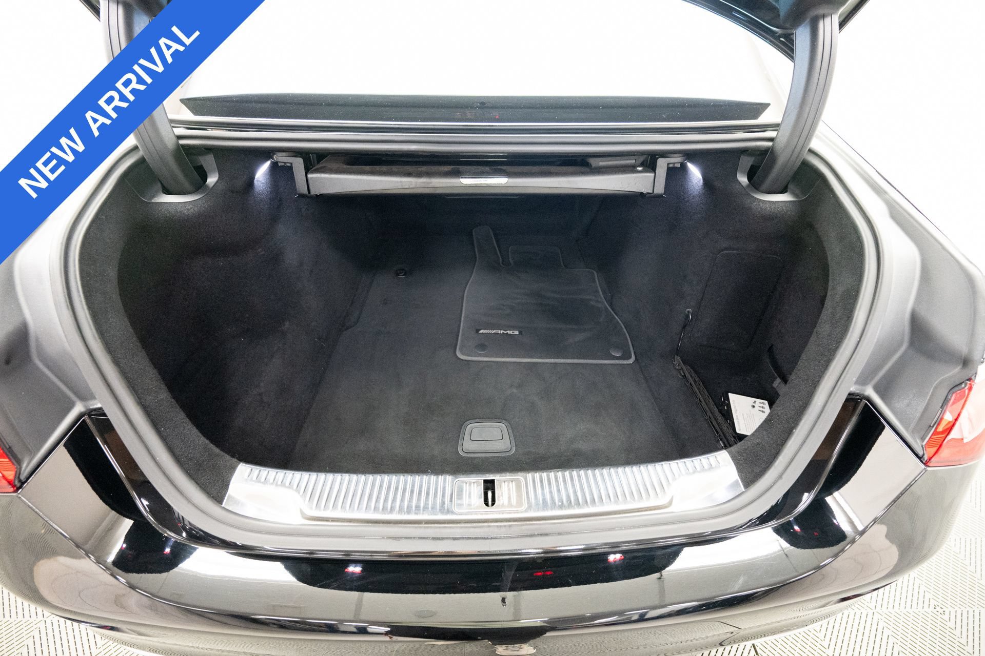Used 2023 Mercedes-Benz S 500 4MATIC image 34