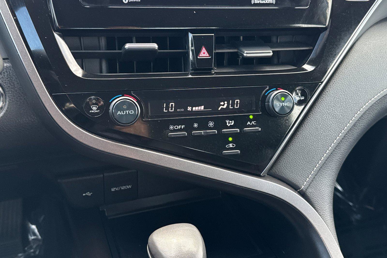 Used 2024 Toyota Camry SE w/ Convenience Package FWD image 22