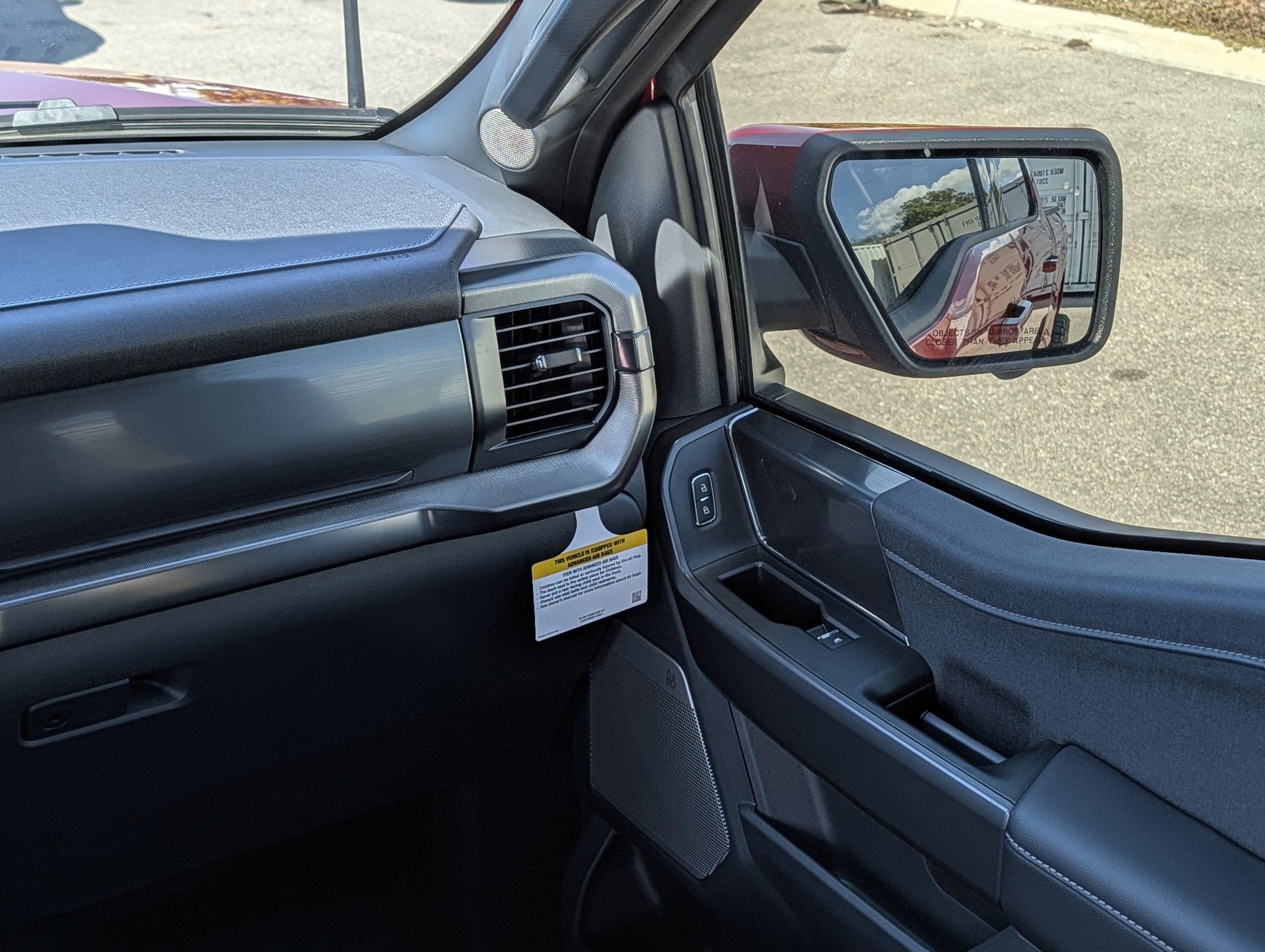 New 2025 Ford F150 Lariat w/ Equipment Group 501A Mid image 38