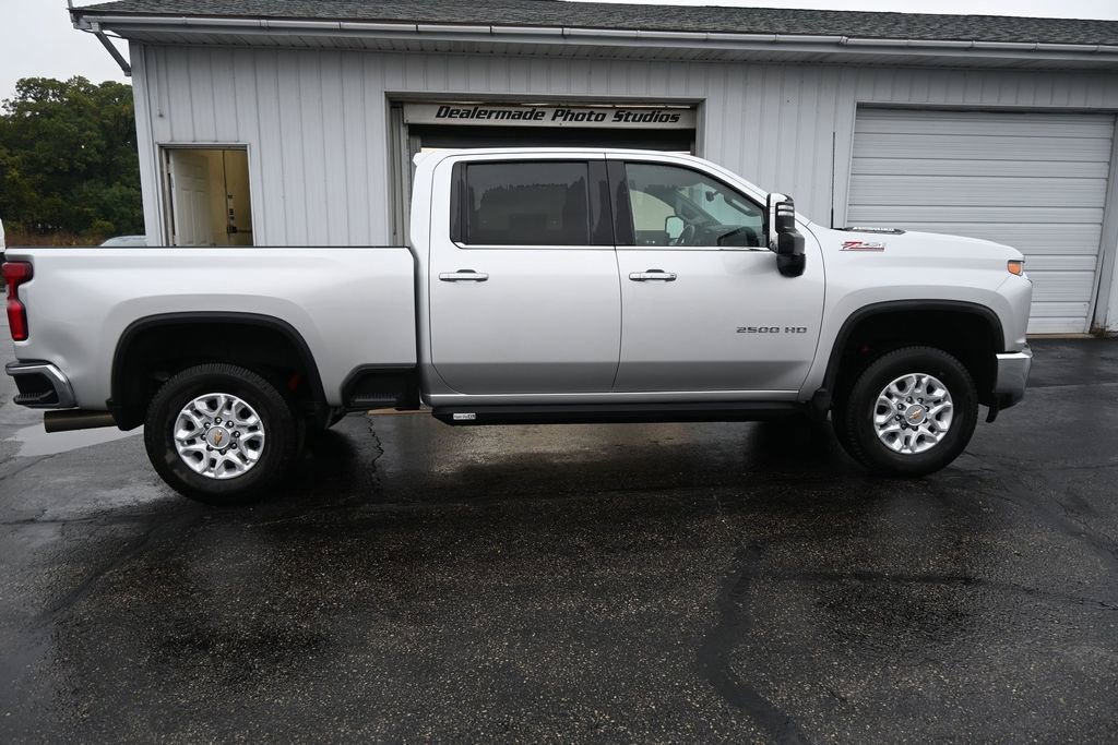 Used 2023 Chevrolet Silverado 2500 LTZ w/ LTZ Plus Package AWD/4WD image 6