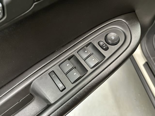 Used 2015 GMC Acadia SLE AWD/4WD image 19