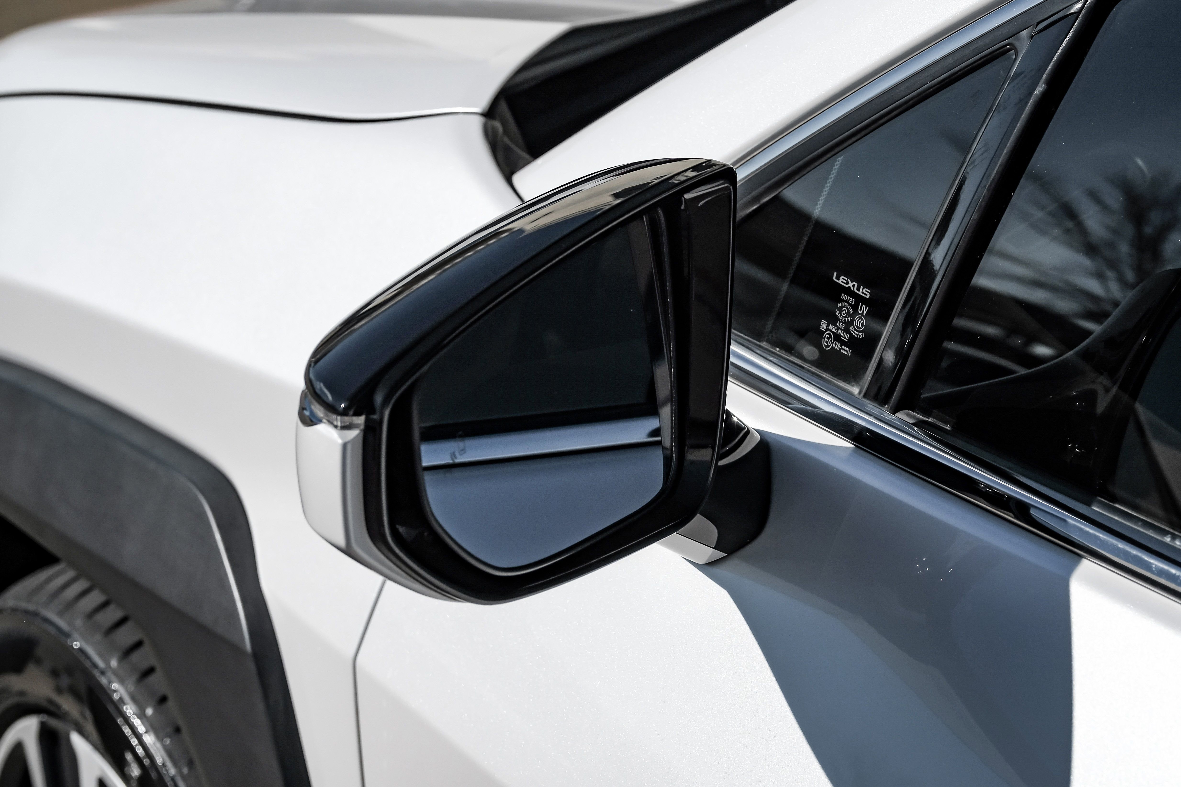 Used 2021 Lexus UX 250h w/ Premium Package image 40